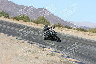 media/Dec-01-2025-Moto Forza (Mon) [[2daa91e15f]]/2-Intermediate Group/Session 4 (Turn 10 Inside)/